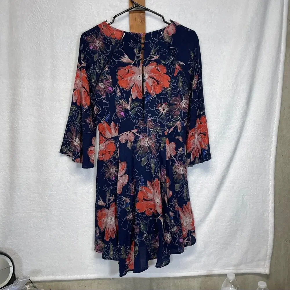 Free People All Eyes On You Navy Blue & Pink Floral Mini Dress Size 2‎